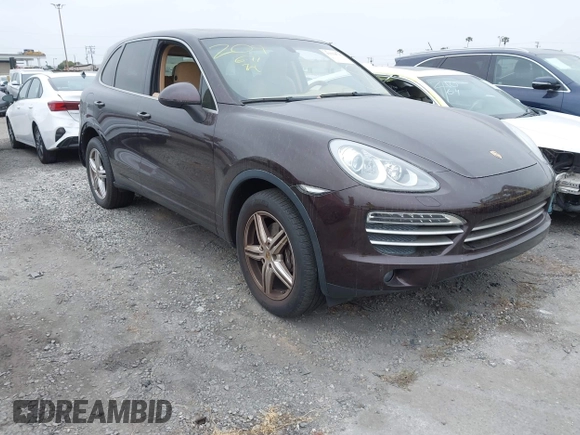 2014 Porsche Cayenne с VIN WP1AA2A23ELA96398, выставлен на аукционе IAAI как лот 42374715 с пробегом 76 734 миль миль и . История ставок и продаж доступна на DreamBid. Изображение 1.
