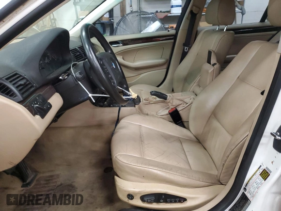 2005 BMW 3 Series 325i with VIN WBAET37475NJ86179, listed as a Copart auction lot 53524705 with 171,520 mi miles and Clean Title. Bid and sale history available at carsss.com. Image 7.