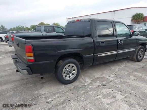 2007 GMC Sierra 1500 Classic SL with VIN 2GTEC13V571163641, listed as a IAAI auction lot 41766795 with 194,582 mi miles. Bid and sale history available at carsss.com. Image 4.