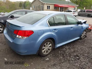 2011 Subaru Legacy Premium z VIN 4S3BMBC66B3232385, wystawiony jako IAAI lot #42199008 z przebiegiem 146 841 mil mil oraz . Historia ofert i sprzedaży dostępna na DreamBid. Obrazek 4.