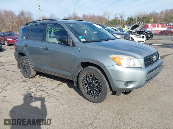 2007 Toyota RAV4 with VIN JTMBK33V976011985, listed as a IAAI auction lot 42035029 with 139,317 mi miles. Bid and sale history available at carsss.com. Image 1.
