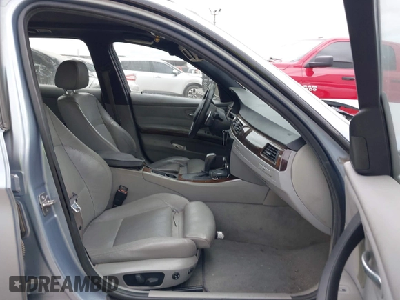 2012 BMW 3 Series 328i xDrive with VIN WBAUU3C5XCA543155, listed as a IAAI auction lot 42055373 with 192,198 mi miles and . Bid and sale history available at DreamBid. Image 5.