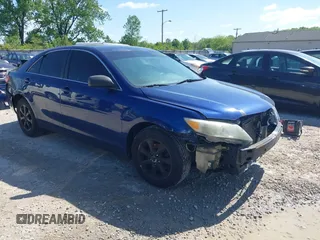 2011 Toyota Camry LE z VIN 4T1BF3EK6BU594085, wystawiony jako IAAI lot #42238564 z przebiegiem 203 568 mil mil oraz . Historia ofert i sprzedaży dostępna na DreamBid. Obrazek 1.