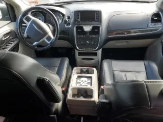 2013 Chrysler Town & Country Touring with VIN 2C4RC1BG4DR674873, listed as a Copart auction lot 71492174 with 212,372 mi miles and Salvage Title. Bid and sale history available at DreamBid. Image 8.