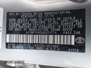 2017 Toyota Camry XLE with VIN 4T1BF1FK5HU371774, listed as a IAAI auction lot 41521132 with 102,582 mi miles. Bid and sale history available at carsss.com. Image 9.