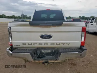 2017 Ford F-250 Lariat with VIN 1FT7W2BT8HED31603, listed as a Copart auction lot 62475025 with 105,293 mi miles and Salvage title. Bid and sale history available at DreamBid. Image 6.