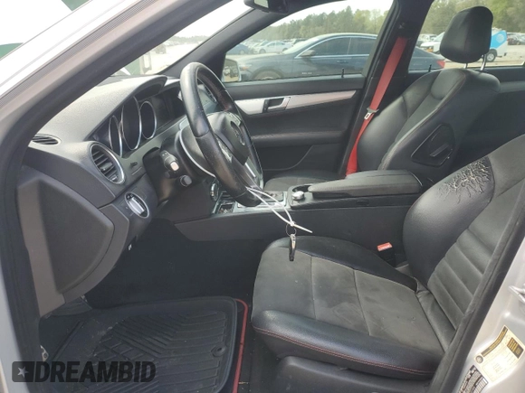 2013 Mercedes-Benz C 350 Sport with VIN WDDGF5HB6DA772704, listed as a Copart auction lot 51186765 with 183,437 mi miles and Clean Title. Bid and sale history available at DreamBid. Image 7.