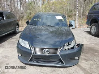 2013 Lexus ES 4dr Sdn with VIN JTHBK1GG5D2068945, listed as a IAAI auction lot 42027259 with 111,413 mi miles. Bid and sale history available at carsss.com. Image 12.