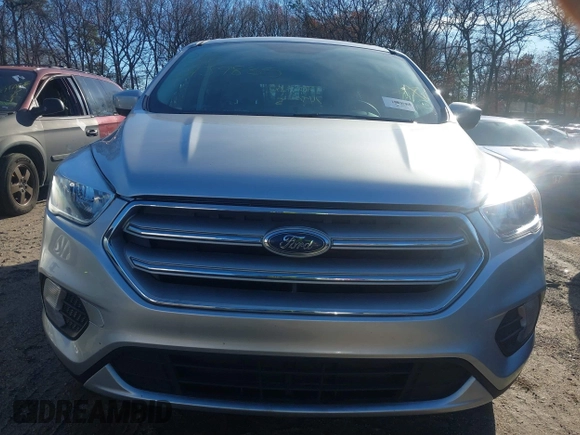 2019 Ford Escape SE z VIN 1FMCU9GD1KUC51552, wystawiony jako IAAI lot #40948295 z przebiegiem 24 571 mil mil oraz . Historia ofert i sprzedaży dostępna na DreamBid. Obrazek 12.