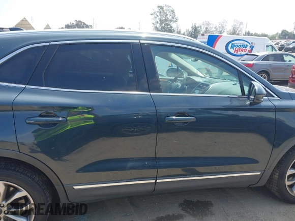 2019 Lincoln MKC Select with VIN 5LMCJ2C99KUL12435, listed as a IAAI auction lot 42288701 with 98,083 mi miles and . Bid and sale history available at DreamBid. Image 13.