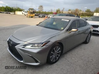 2020 Lexus ES with VIN 58ADZ1B17LU062726, listed as a Copart auction lot 49990744 with 102,947 mi miles and Salvage Title. Bid and sale history available at carsss.com. Image 1.