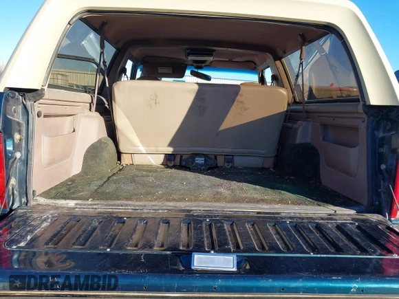 1994 Ford Bronco Custom with VIN 1FMEU15H7RLA10742, listed as a IAAI auction lot 41395473 with 122,604 mi miles and . Bid and sale history available at DreamBid. Image 18.