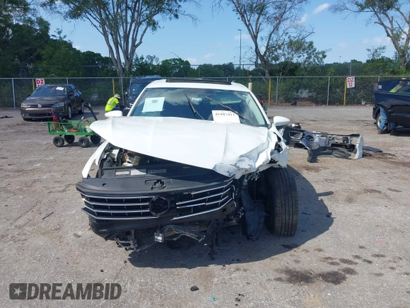 2016 Volkswagen Passat SE with VIN 1VWBS7A35GC036910, listed as a IAAI auction lot 41987411 with 108,250 mi miles and . Bid and sale history available at DreamBid. Image 12.