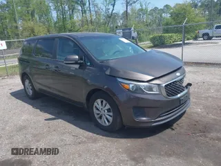 2017 Kia Sedona LX with VIN KNDMB5C15H6225200, listed as a IAAI auction lot 41929710 with 144,461 mi miles. Bid and sale history available at carsss.com. Image 1.