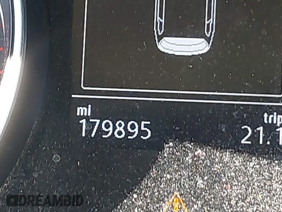 2017 Volkswagen Golf S z VIN 3VWC17AU6HM501548, wystawiony jako IAAI lot #41724754 z przebiegiem 179 895 mil mil oraz . Historia ofert i sprzedaży dostępna na DreamBid. Obrazek 15.