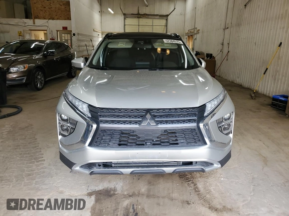 2022 Mitsubishi Eclipse Cross SE z VIN JA4ATWAA0NZ002477, wystawiony jako Copart lot #52384025 z przebiegiem 102 441 mil mil oraz Szkoda całkowita • Salvage title. Historia ofert i sprzedaży dostępna na DreamBid. Obrazek 5.