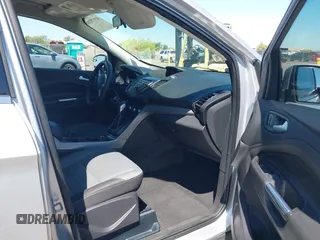 2016 Ford Escape SE with VIN 1FMCU9GX8GUC48620, listed as a IAAI auction lot 41970304 with 65,653 mi miles. Bid and sale history available at carsss.com. Image 5.