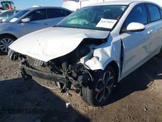 2019 Kia Forte LXS with VIN 3KPF24AD2KE040152, listed as a IAAI auction lot 41679814 with 1 mi miles. Bid and sale history available at carsss.com. Image 6.
