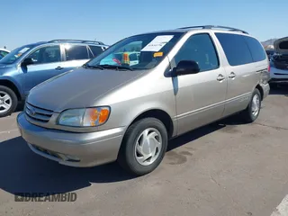 2002 Toyota Sienna LE with VIN 4T3ZF13CX2U500604, listed as a IAAI auction lot 41834778 with 139,668 mi miles. Bid and sale history available at carsss.com. Image 17.