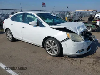 2014 Buick Verano Convenience Group with VIN 1G4PR5SK7E4118123, listed as a IAAI auction lot 41456111 with 221,488 mi miles. Bid and sale history available at carsss.com. Image 1.