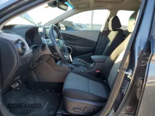 2020 Hyundai Kona SEL Plus with VIN KM8K62AA7LU520201, listed as a Copart auction lot 88812605 with 82,696 mi miles and Salvage Title. Bid and sale history available at carsss.com. Image 7.
