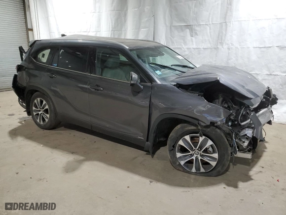 2022 Toyota Highlander Hybrid XLE with VIN 5TDGBRCH9NS556553, listed as a Copart auction lot 88440005 with 76,389 mi miles and Clean Title. Bid and sale history available at carsss.com. Image 4.