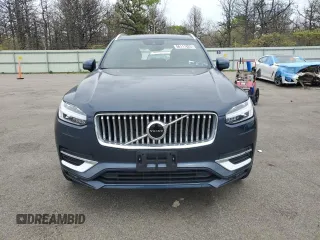 2022 Volvo XC90 Inscription z VIN YV4A22PL9N1833773, wystawiony jako Copart lot #56111825 z przebiegiem 34 640 mil mil oraz Szkoda całkowita • Salvage title. Historia ofert i sprzedaży dostępna na DreamBid. Obrazek 5.