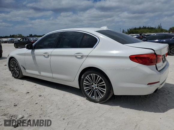 2019 BMW 5 Series 530i z VIN WBAJA5C54KWW26606, wystawiony jako Copart lot #53688285 z przebiegiem 43 454 mil mil oraz Nie do naprawy • Non repairable. Historia ofert i sprzedaży dostępna na DreamBid. Obrazek 2.