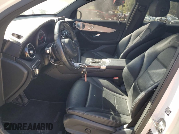 2019 Mercedes-Benz GLC 300 with VIN WDC0J4KB6KF562028, listed as a Copart auction lot 54717235 with 66,110 mi miles and Clean Title. Bid and sale history available at DreamBid. Image 7.