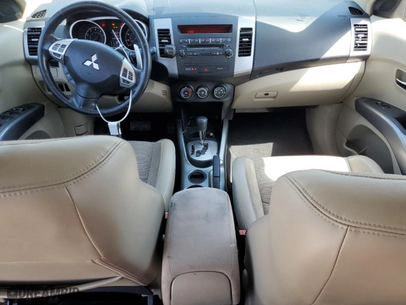2010 Mitsubishi Outlander SE with VIN JA4AS3AW7AZ013970, listed as a Copart auction lot 53640735 with 162,987 mi miles and Clean Title. Bid and sale history available at carsss.com. Image 8.