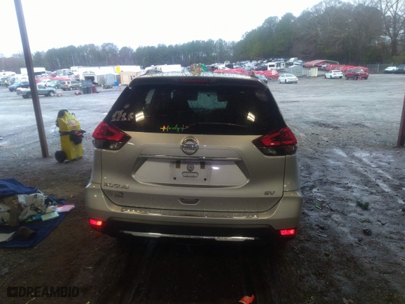 2017 Nissan Rogue SL with VIN 5N1AT2MT2HC893533, listed as a IAAI auction lot 41571360 with 84,062 mi miles. Bid and sale history available at carsss.com. Image 17.