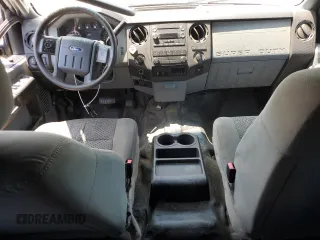 2013 Ford F-250 XL with VIN 1FT7W2B62DEB41705, listed as a Copart auction lot 62207935 with 397,956 mi miles and Salvage title. Bid and sale history available at DreamBid. Image 8.
