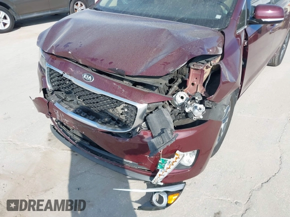 2016 Kia Sedona EX with VIN KNDMC5C1XG6139621, listed as a IAAI auction lot 41545975 with 111,274 mi miles. Bid and sale history available at carsss.com. Image 6.