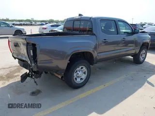 2021 Toyota Tacoma SR z VIN 5TFAX5GN8MX192277, wystawiony jako IAAI lot #42277081 z przebiegiem 66 322 mil mil oraz . Historia ofert i sprzedaży dostępna na DreamBid. Obrazek 4.