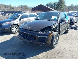 2018 Porsche Cayenne z VIN WP1AA2A2XJKA07829, wystawiony jako IAAI lot #41681207 z przebiegiem Nie podano mil oraz . Historia ofert i sprzedaży dostępna na DreamBid. Obrazek 17.
