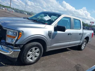 2021 Ford F-150 XL z VIN 1FTEW1CB8MKE90821, wystawiony jako IAAI lot #42733214 z przebiegiem 74 371 mil mil oraz . Historia ofert i sprzedaży dostępna na DreamBid. Obrazek 14.