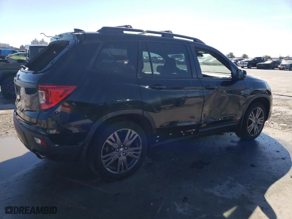 2020 Honda Passport EX-L with VIN 5FNYF7H57LB003848, listed as a Copart auction lot 72998082 with 31,964 mi miles. Bid and sale history available at carsss.com. Image 3.