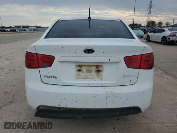 2010 Kia Forte LX with VIN KNAFT4A28A5140601, listed as a Copart auction lot 42902315 with 0 mi miles and Salvage Title. Bid and sale history available at carsss.com. Image 6.
