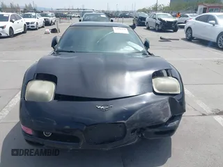 2002 Chevrolet Corvette with VIN 1G1YY22G525105391, listed as a IAAI auction lot 42041878 with 175,128 mi miles. Bid and sale history available at carsss.com. Image 13.