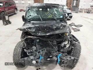 2024 Jeep Wrangler Willys z VIN 1C4RJXN66RW162106, wystawiony jako IAAI lot #41749436 z przebiegiem 15 625 mil mil oraz . Historia ofert i sprzedaży dostępna na DreamBid. Obrazek 6.