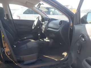 2016 Nissan Versa S with VIN 3N1CN7AP3GL855455, listed as a IAAI auction lot 41933078 with 90,112 mi miles and . Bid and sale history available at DreamBid. Image 5.