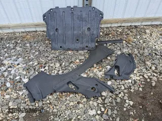 2023 Polestar 2 z VIN YSMEG3KAXPL154091, wystawiony jako Copart lot #72589964 z przebiegiem 24 230 mil mil oraz Szkoda całkowita • Salvage title. Historia ofert i sprzedaży dostępna na DreamBid. Obrazek 12.
