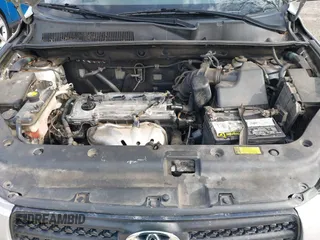 2007 Toyota RAV4 with VIN JTMZD33VX76049525, listed as a IAAI auction lot 42066036 with 212,342 mi miles. Bid and sale history available at carsss.com. Image 10.