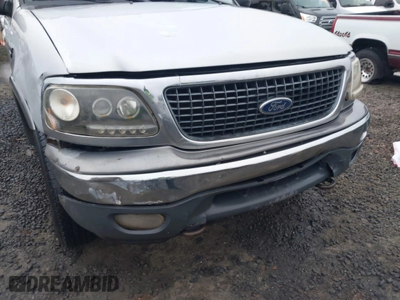 2000 Ford Expedition XLT with VIN 1FMPU16L7YLA54864, listed as a IAAI auction lot 41729630 with 187,444 mi miles and . Bid and sale history available at DreamBid. Image 6.