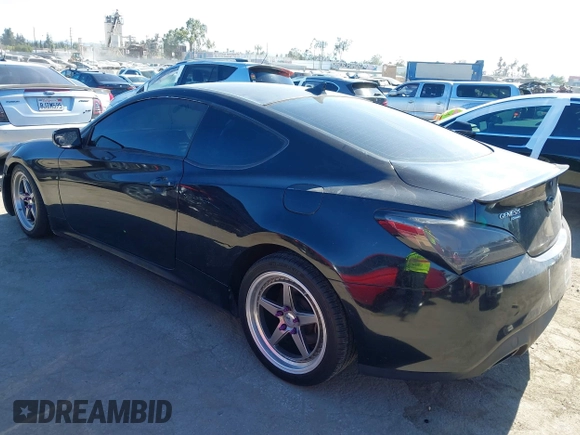 2010 Hyundai Genesis Coupe Premium with VIN KMHHT6KD6AU031014, listed as a IAAI auction lot 42684590 with 238,579 mi miles and . Bid and sale history available at DreamBid. Image 3.