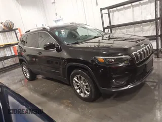 2021 Jeep Cherokee Latitude Lux with VIN 1C4PJMMX2MD107902, listed as a IAAI auction lot 41229913 with 61,195 mi miles and . Bid and sale history available at carsss.com. Image 1.