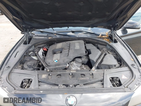 2011 BMW 5 Series 528i with VIN WBAFR1C58BC750449, listed as a IAAI auction lot 42083667 with 212,094 mi miles and . Bid and sale history available at carsss.com. Image 10.