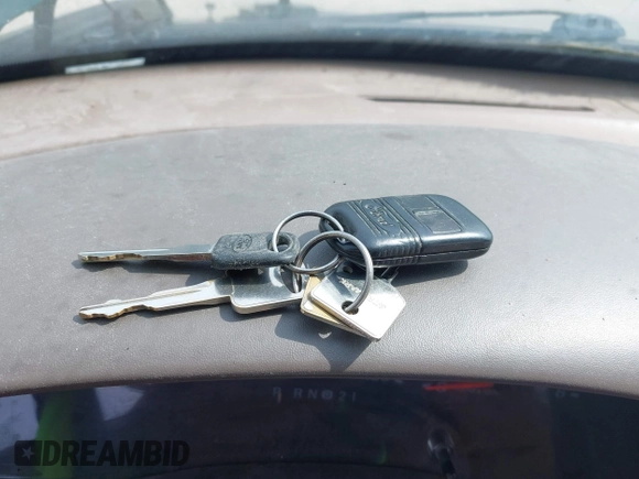 1997 Ford F-150 с VIN 1FTDX1767VKB25120, выставлен на аукционе IAAI как лот 42471027 с пробегом 155 877 миль миль и . История ставок и продаж доступна на DreamBid. Изображение 11.