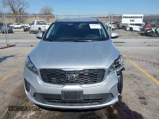 2019 Kia Sorento L with VIN 5XYPG4A3XKG511934, listed as a IAAI auction lot 41784749 with 93,209 mi miles. Bid and sale history available at carsss.com. Image 12.