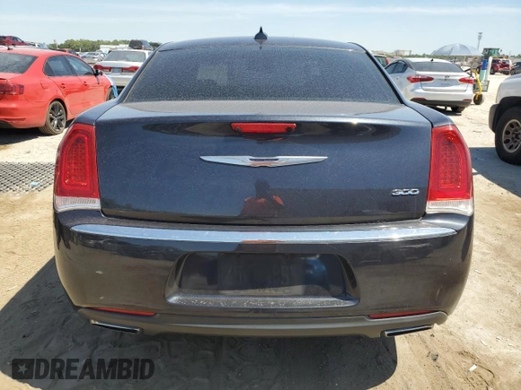 2016 Chrysler 300 Anniversary Edition z VIN 2C3CCAAG5GH269885, wystawiony jako Copart lot #58233085 z przebiegiem 108 570 mil mil oraz Szkoda całkowita • Salvage title. Historia ofert i sprzedaży dostępna na DreamBid. Obrazek 6.